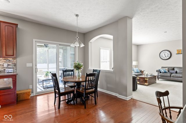 4289 Honeysuckle Lane, Zionsville, IN 46077