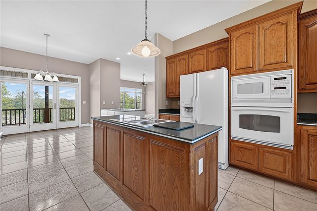 4 Clubhouse Place, Bella Vista, AR 72715