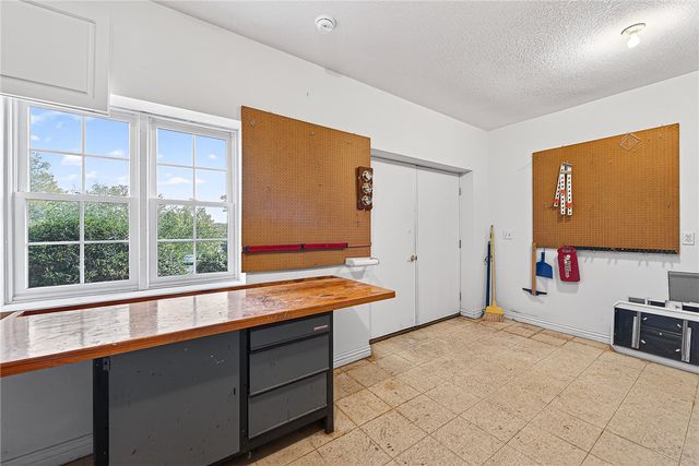 4 Clubhouse Place, Bella Vista, AR 72715