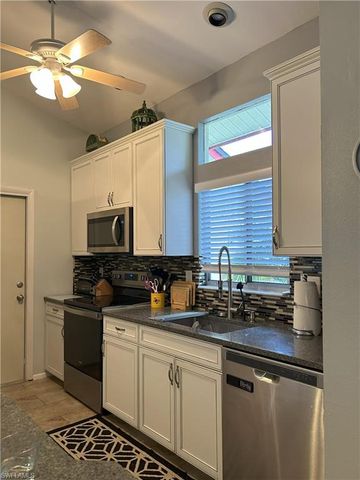 5560 Longleaf DR, North Fort Myers, FL 33917