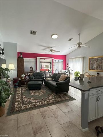 5560 Longleaf DR, North Fort Myers, FL 33917