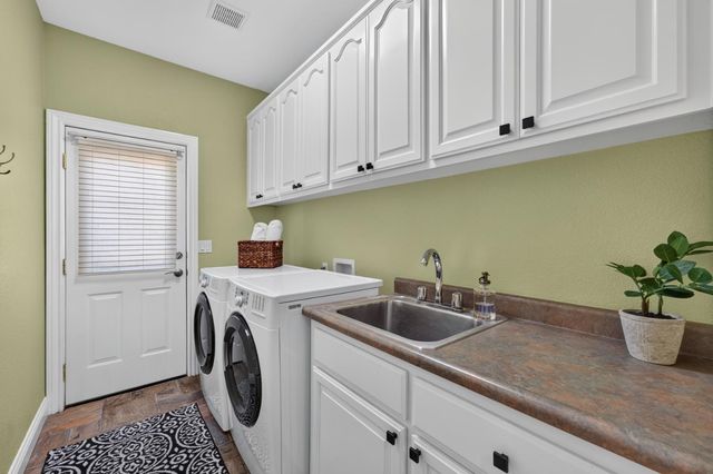 1509 Sutter Creek Dr, El Dorado Hills, CA 95762