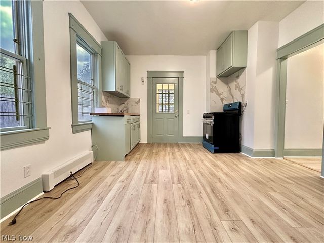 6531 Schaefer Avenue, Cleveland, OH 44103