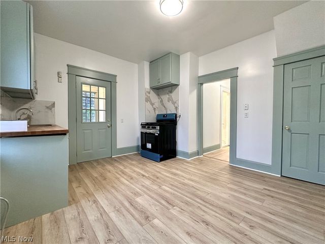6531 Schaefer Avenue, Cleveland, OH 44103