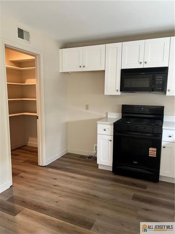 808 Kenneth Avenue 2, South Plainfield, NJ 07080