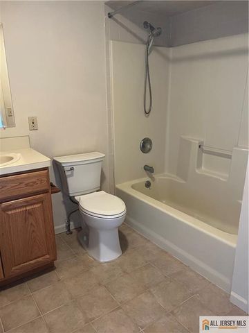 808 Kenneth Avenue 2, South Plainfield, NJ 07080