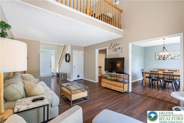 3 Winfield Court, Palmer Twp, PA 18045