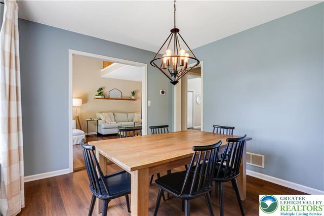 3 Winfield Court, Palmer Twp, PA 18045