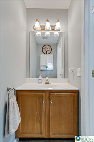 3 Winfield Court, Palmer Twp, PA 18045