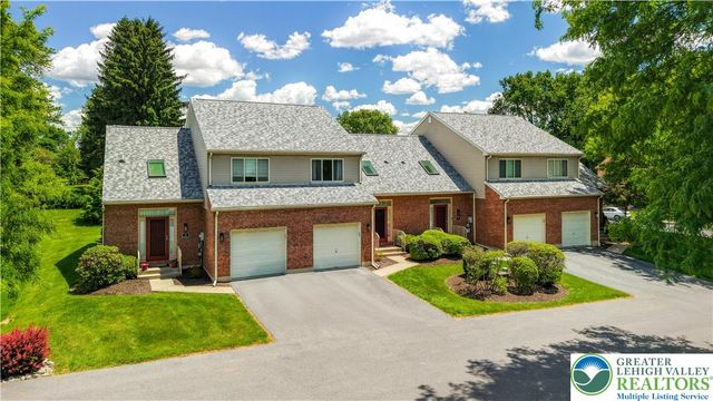 3 Winfield Court, Palmer Twp, PA 18045