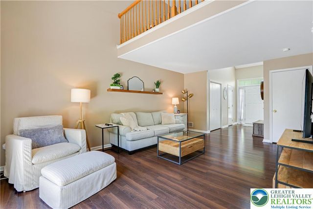 3 Winfield Court, Palmer Twp, PA 18045