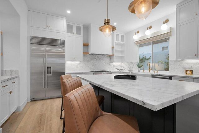 710 Hawk Hill Trail, Palm Desert, CA 92211