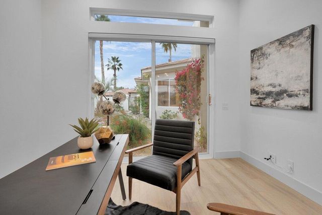 710 Hawk Hill Trail, Palm Desert, CA 92211