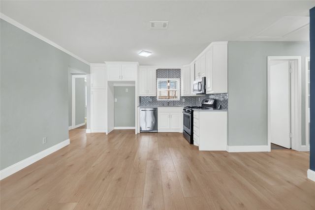 2417 Vickie Street, Mesquite, TX 75149