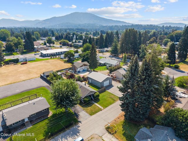 9660 N Melrose ST, Hayden, ID 83835