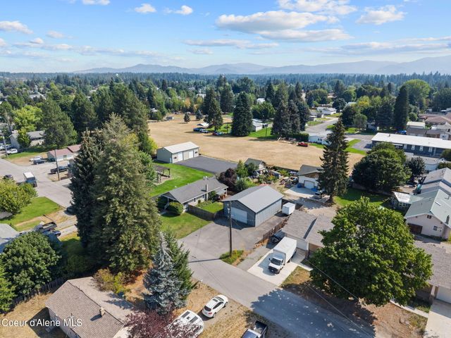 9660 N Melrose ST, Hayden, ID 83835