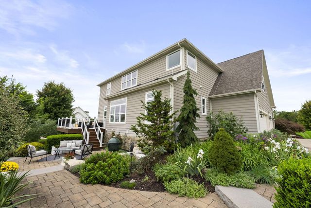 1133 Rambling Brook Way, Delaware, OH 43015