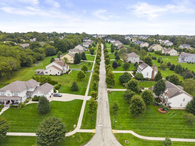 1133 Rambling Brook Way, Delaware, OH 43015
