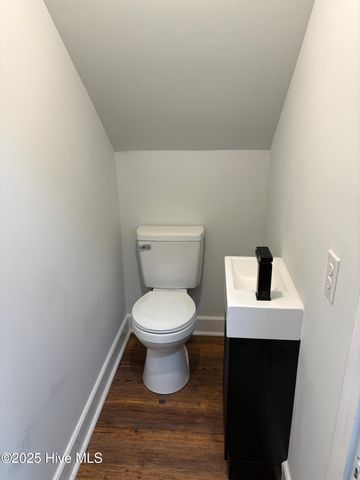 1914 Trent Boulevard, New Bern, NC 28560