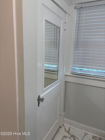 1914 Trent Boulevard, New Bern, NC 28560