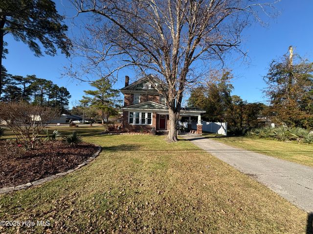 1914 Trent Boulevard, New Bern, NC 28560