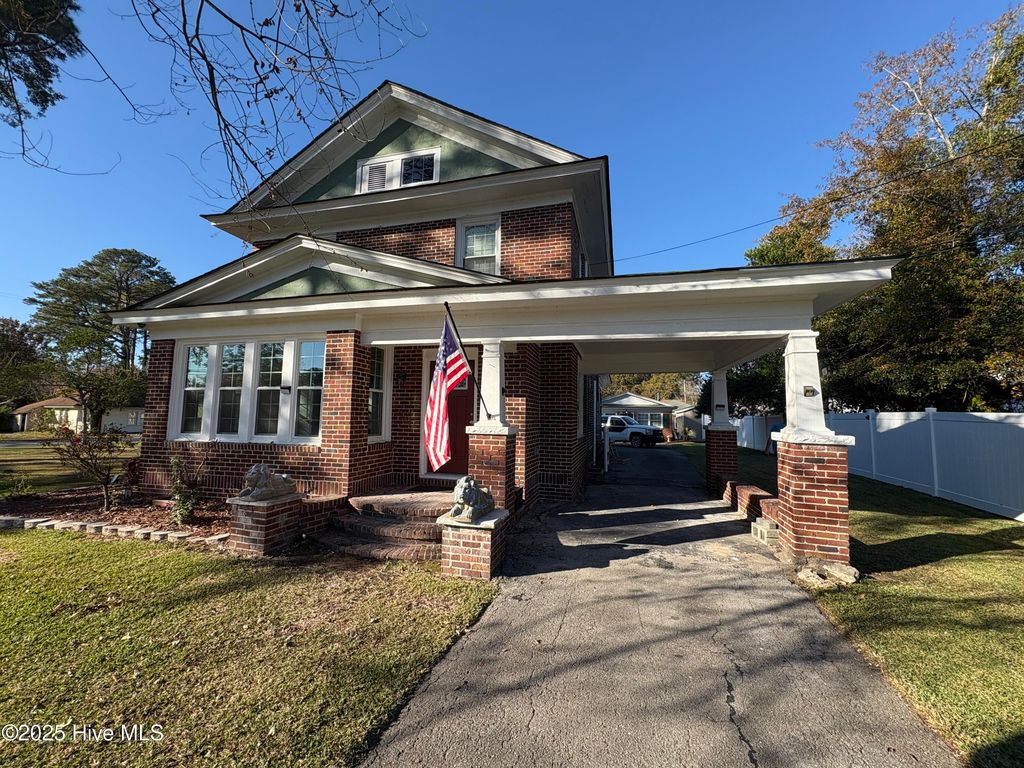 1914 Trent Boulevard, New Bern, NC 28560