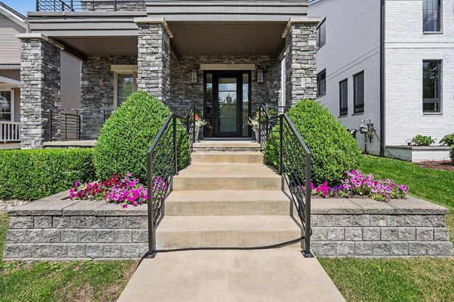 484 Park Street, Birmingham, MI 48009