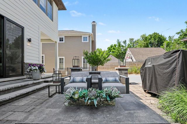 484 Park Street, Birmingham, MI 48009