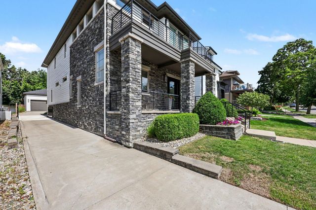 484 Park Street, Birmingham, MI 48009