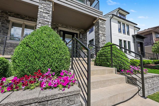 484 Park Street, Birmingham, MI 48009