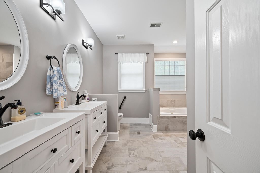 Image 27 of property listing at 3023 Maritime Forest Drive, Johns Island, SC 29455