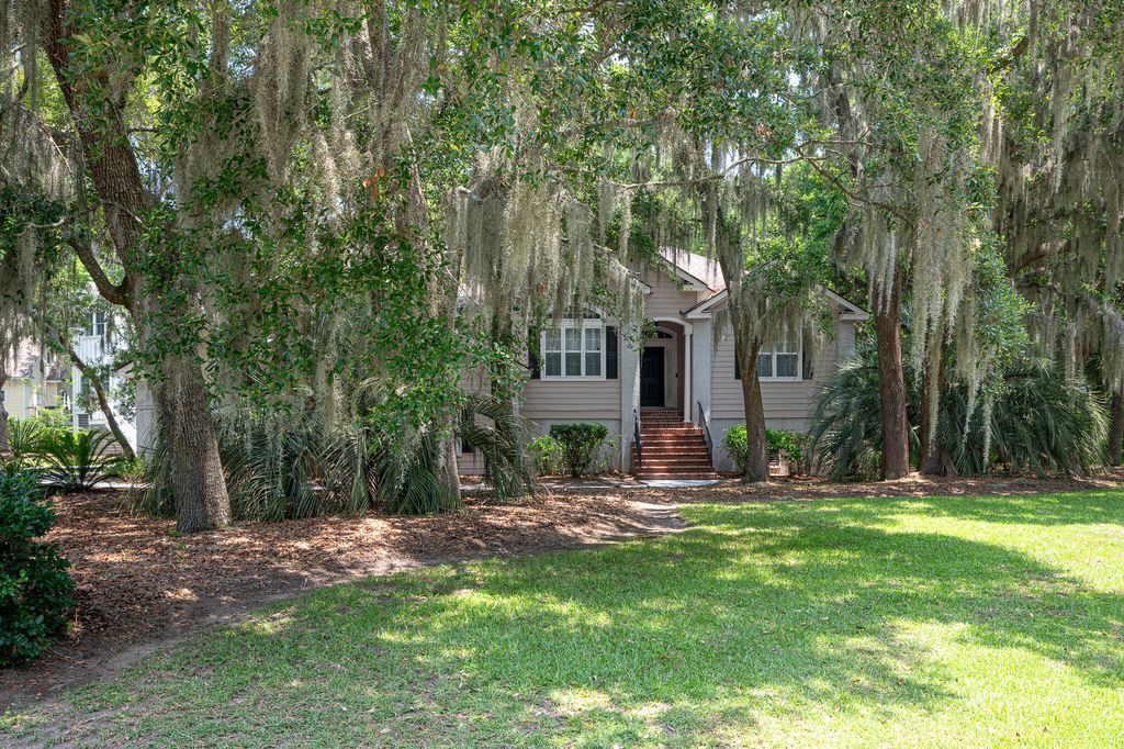 Image 40 of property listing at 3023 Maritime Forest Drive, Johns Island, SC 29455