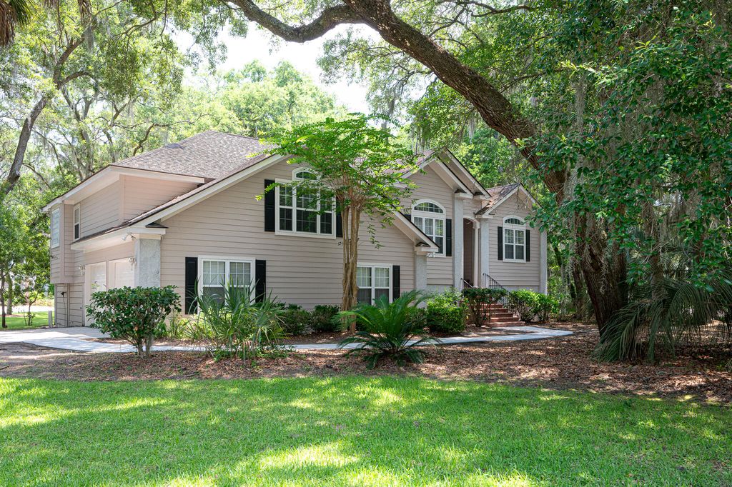 Image 41 of property listing at 3023 Maritime Forest Drive, Johns Island, SC 29455
