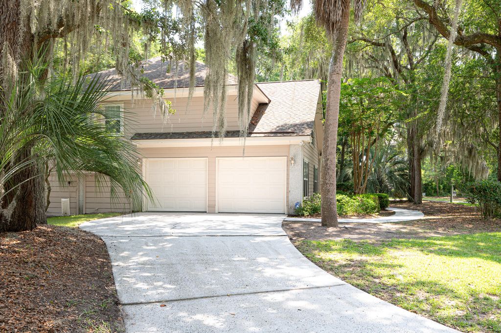 Image 42 of property listing at 3023 Maritime Forest Drive, Johns Island, SC 29455