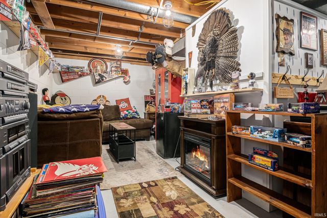 203 Southern Cross Drive, Middlebury, IN 46540