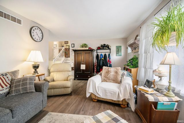 203 Southern Cross Drive, Middlebury, IN 46540