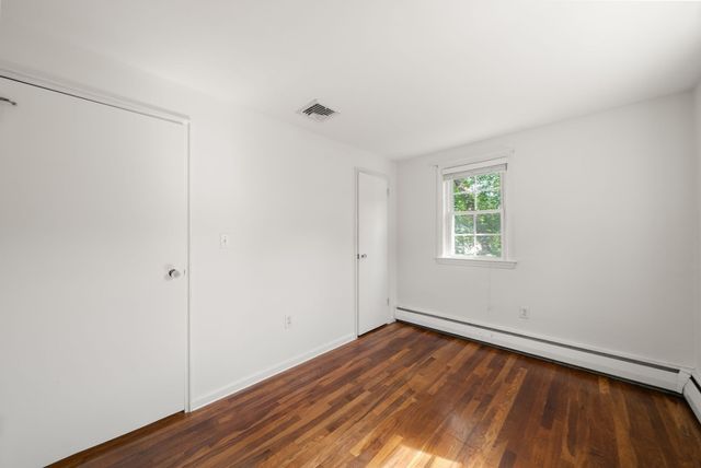 4 Carson Rd, Woburn, MA 01801