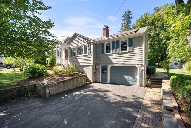 4 Carson Rd, Woburn, MA 01801
