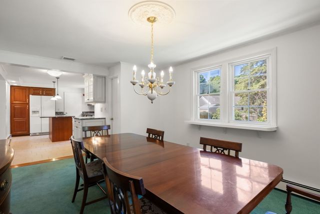 4 Carson Rd, Woburn, MA 01801