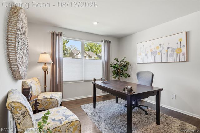 1592 Beachwood Drive, Walled Lake, MI 48390