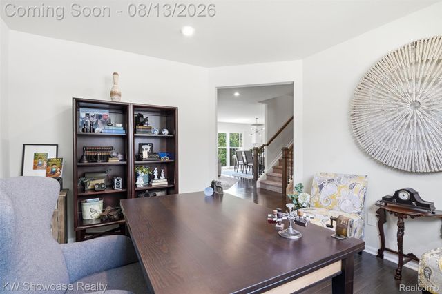 1592 Beachwood Drive, Walled Lake, MI 48390