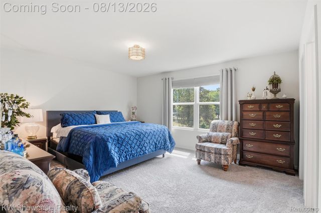 1592 Beachwood Drive, Walled Lake, MI 48390
