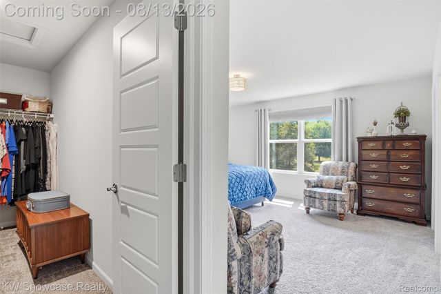 1592 Beachwood Drive, Walled Lake, MI 48390