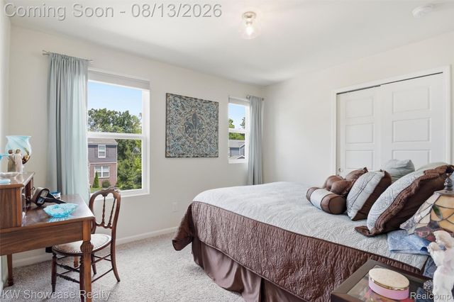 1592 Beachwood Drive, Walled Lake, MI 48390
