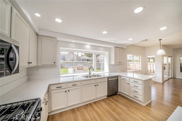 15849 Firethorn Road, Fontana, CA 92337