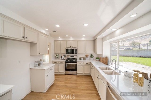 15849 Firethorn Road, Fontana, CA 92337