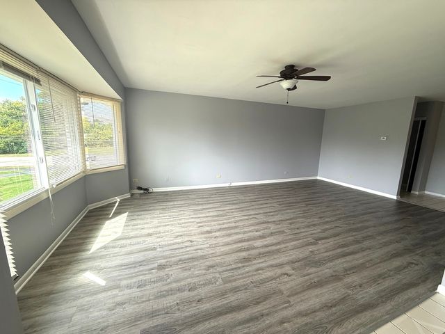 3108 ROBERTS Drive 6, Woodridge, IL 60517