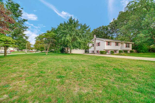 10447 N 477 E, Demotte, IN 46310