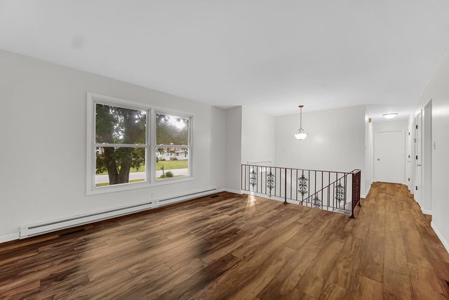 10447 N 477 E, Demotte, IN 46310