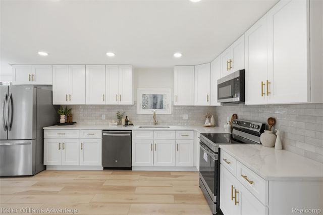 36186 Marilac Street, Harrison Charter Township, MI 48045